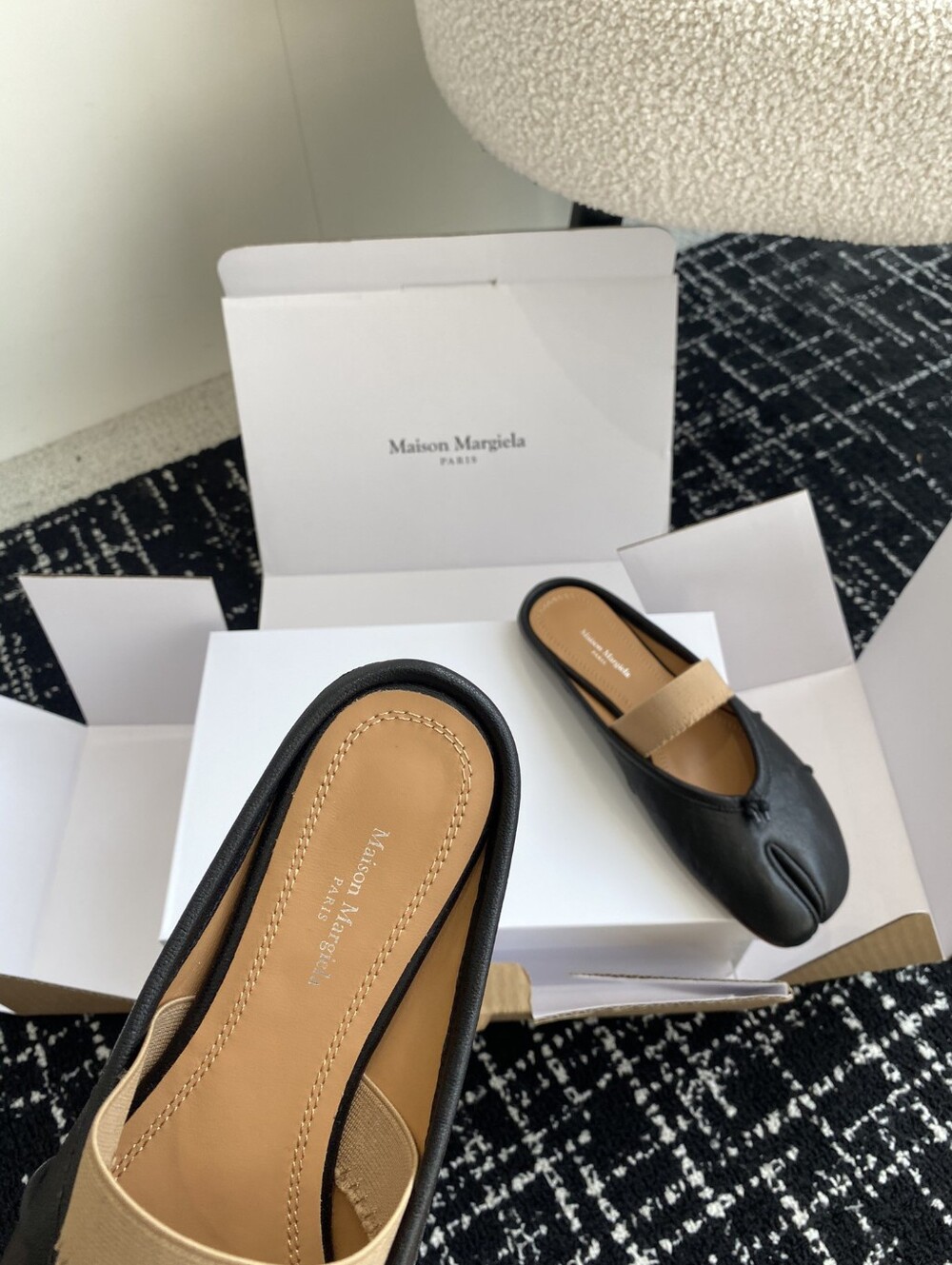 Maison Margiela Mary Jane Split-Toe Mules - Picture 4 of 8